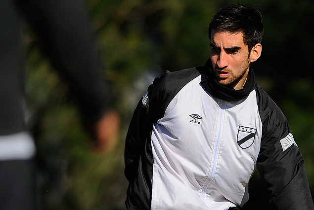 El delantero argentino Matías Castro, se ganó la titularidad en base a goles. Es el que mas anotó, en promedio minutos. Acompañará en el ataque al "Tecla" Farías.