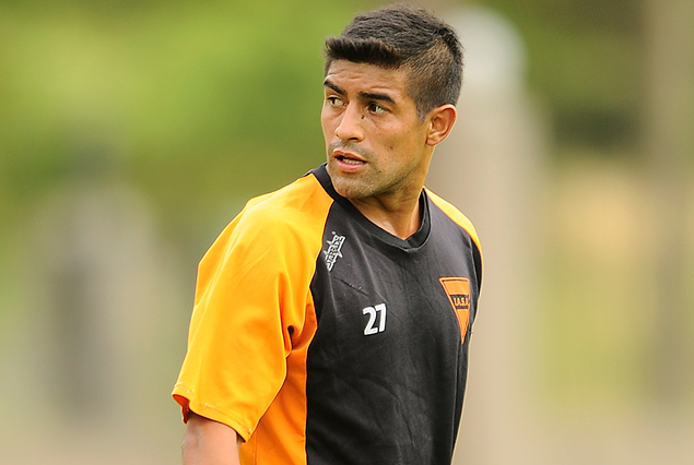 Emaniel Centurión sentido. 