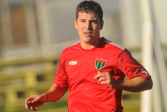 El argentino Leonel Corro es uno de los jugadores en carrera para sustituir a Andrés Aparicio. 