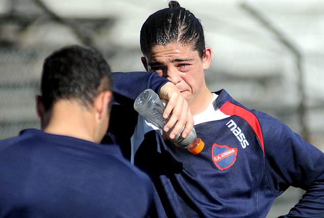 Gonzalo Castillo, vuelve a la titularidad frente a Nacional.