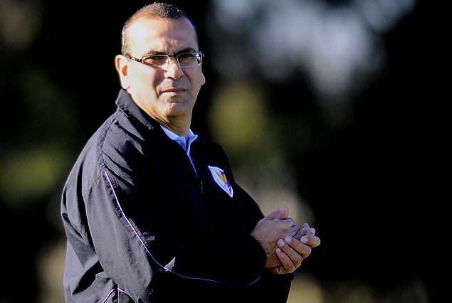 Gustavo Bueno, entrenador de Fénix. 