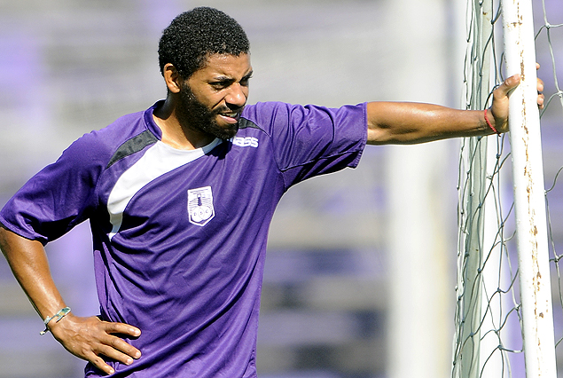 Nicolás Olivera está con tendinitis de rodilla pero no arriesga su presencia el domingo. 