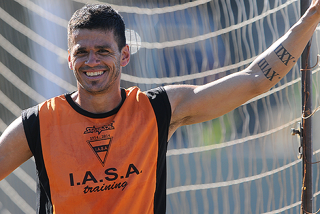 Richard Pellejero, firmeza en el mediocampo buzón. 