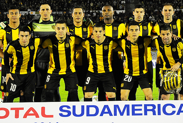 Peñarol empató en Montevideo y define en Cali.