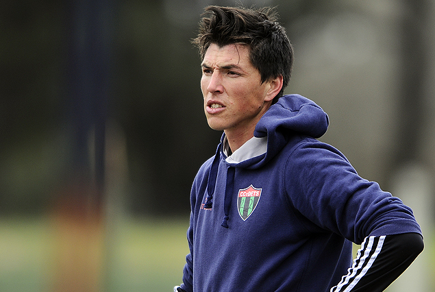 El zaguero Santiago Fogst se recupera de los golpes.