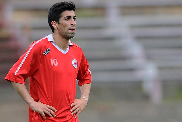 Michael Santos en el ataque darsenero del domingo frente a Nacional.
