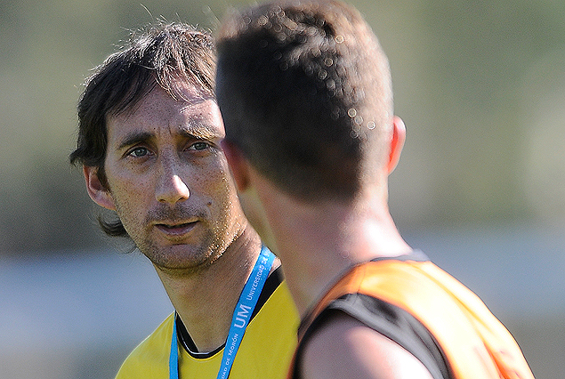 El Prof. Juan Martín Vivaldo, preparador físico de Sud América.