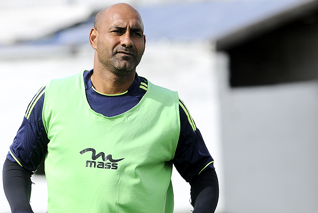 Carlos Díaz en el albiverde de Sayago que va por levantarse.