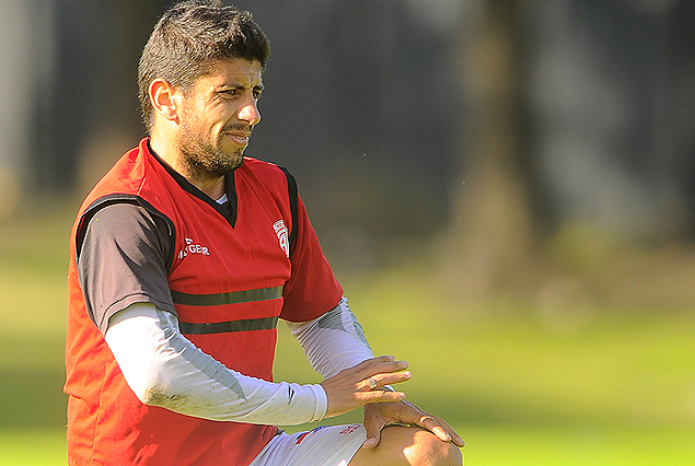 Marcelo Fernández se sintió el viernes y no juega el domingo. 