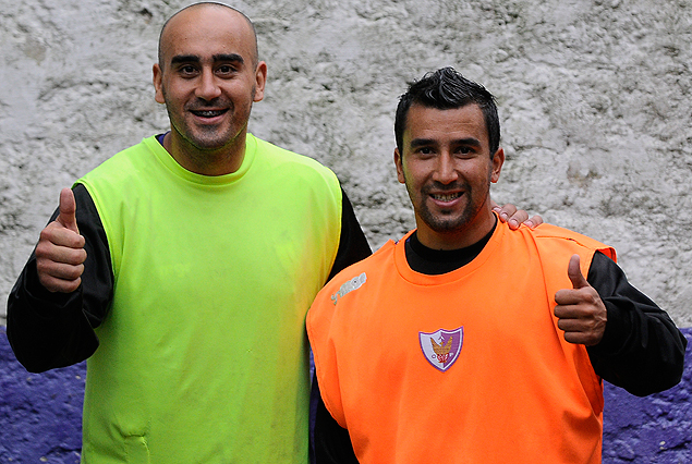 Raúl Ferro y Jorge Zambrana, pulgar arriba, para el encuentro del sábado ante Nacional. 