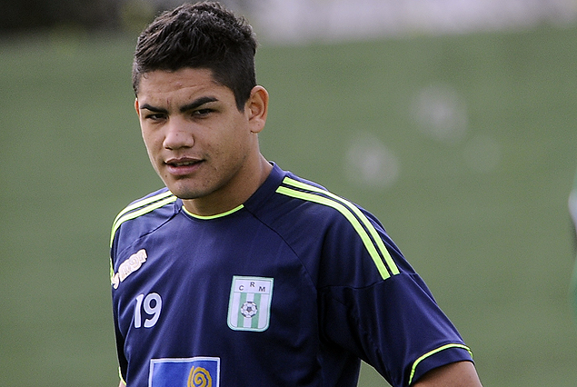 Gabriel Fernandez en la ofensiva  albiverde.