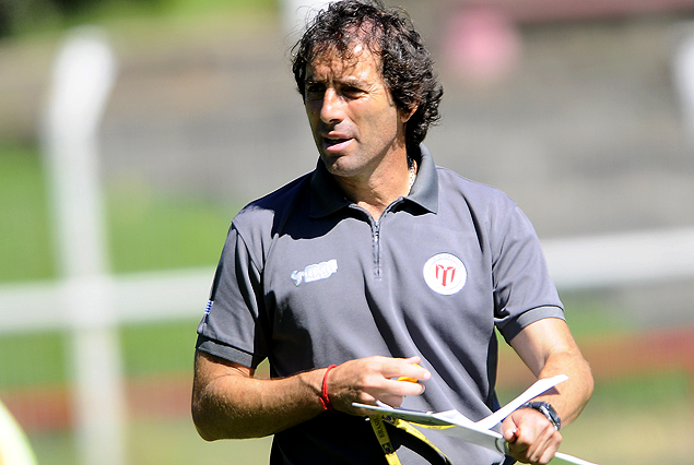 Guillermo Almada, entrenador de River Plate. 