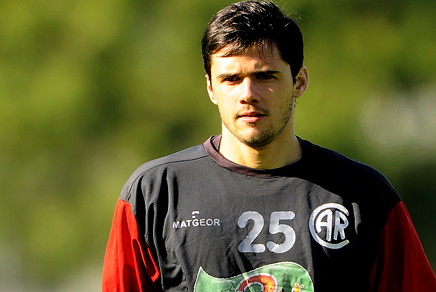 Nicolás Rodríguez es la otra opción por si no gusta en la práctica de fútbol del jueves, Nicolás Raguso.