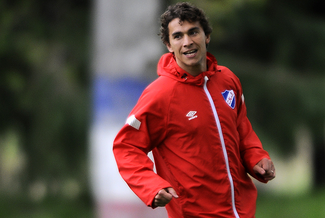 Sebastián Fernández hizo fútbol este lunes en Los Céspedes aprontando su retorno. 