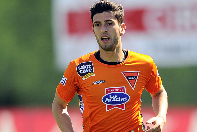 Adrián Argachá autor del gol "buzón".