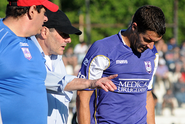 Andrés Scotti salió sentido el sábado: esguince de tobillo.