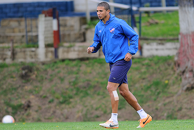 Diego Arismendi se recuperó de la molestia, en la imagen se ve el parche de protección.