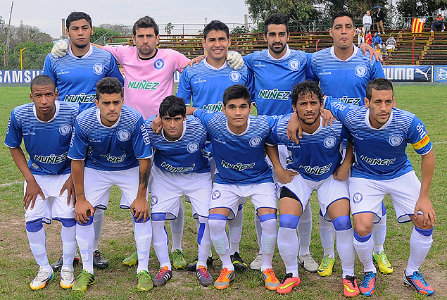 Cerro Largo juega el sábado frente a Villa Teresa. 