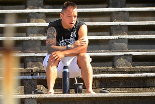 Rodrigo De Oliveira siguió las incidencias desde la tribuna. 