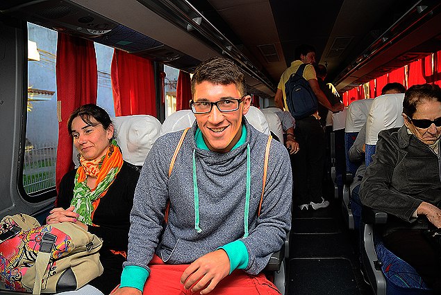 Alfonso Espino en el ómnibus que pasa 6:45 por la agencia de San Jacinto