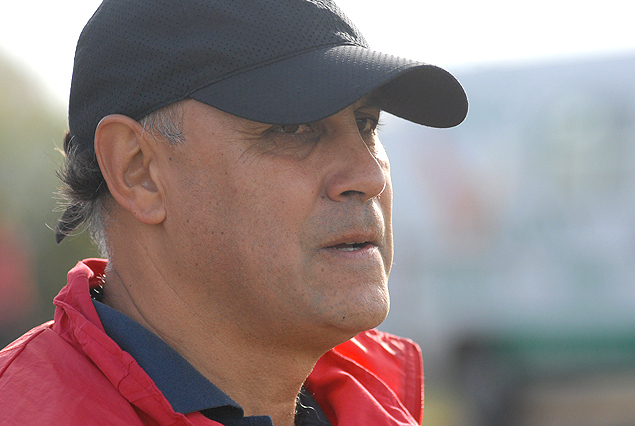 Edgardo Arias, DT de Atenas.