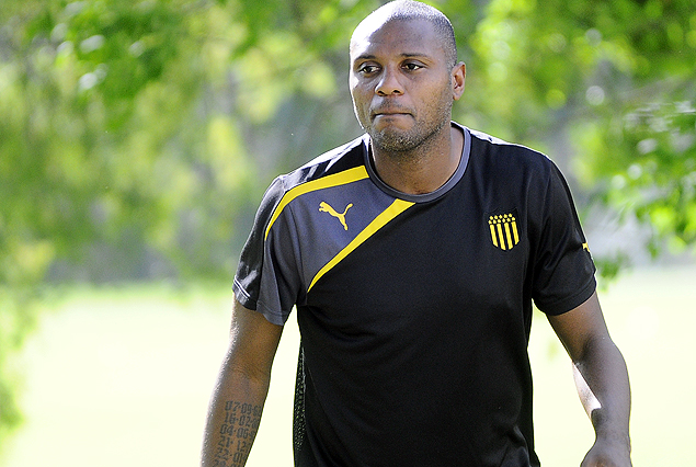 Marcelo Zalayeta es clásico de Peñarol frente a Nacional.