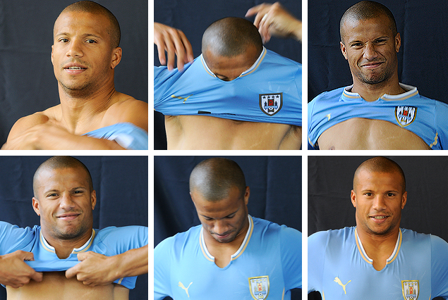 Carlos Sánchez se puso la camiseta Celeste y hoy debuta en la noche del reencuentro de la Selección. 