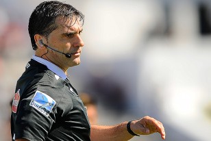 Ubriaco con los intercomunicadores. 