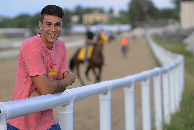Agustín Alé en el hipódromo de Las Piedras