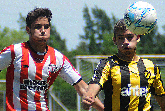 River Plate y Peñarol se enfrentan en Juveniles.