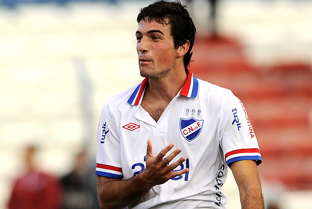 Juan Cruz Mascia, se negocia con Nacional su incorporación a Wanderers.