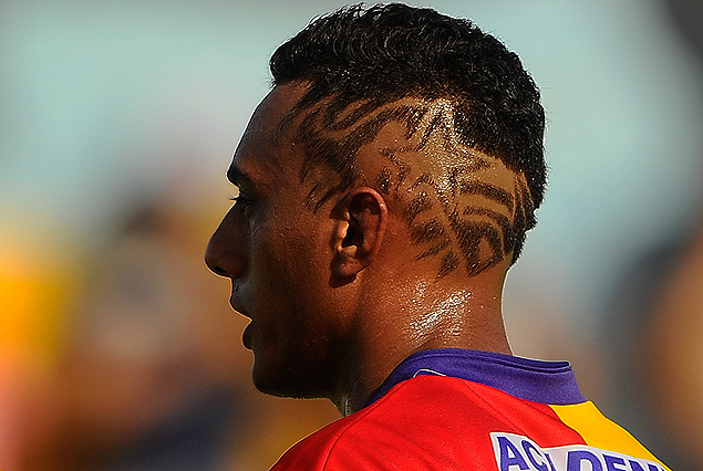 Franco Núñez y su particular corte de pelo.