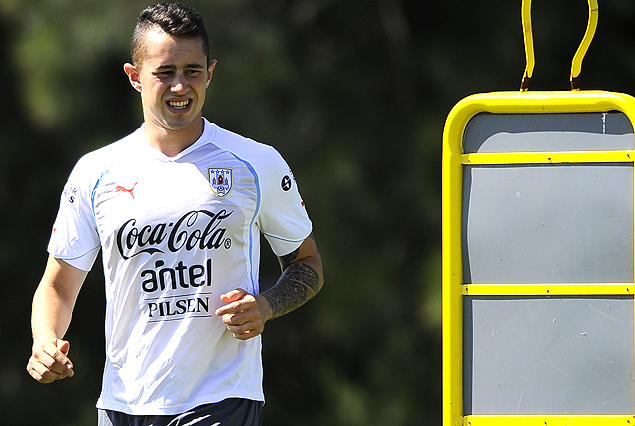 Rodrigo Amaral en la mira de Álvaro Gutiérrez.