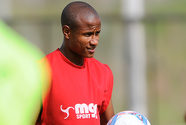 Matías Acuña, se fue a Central Español pedido por Luis "Ronco" López.