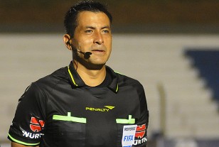 El chileno Julio Bascuñán, juez de Uruguay-Brasil.