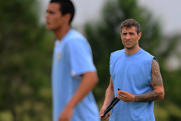Sebastián Eguren comenzó a entrenar en los bohemios. Si surge alguna oferta del exterior, se va. 