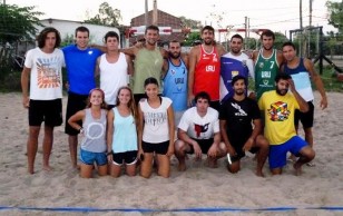 Integrantes de Parque Cubano y Costa Beach