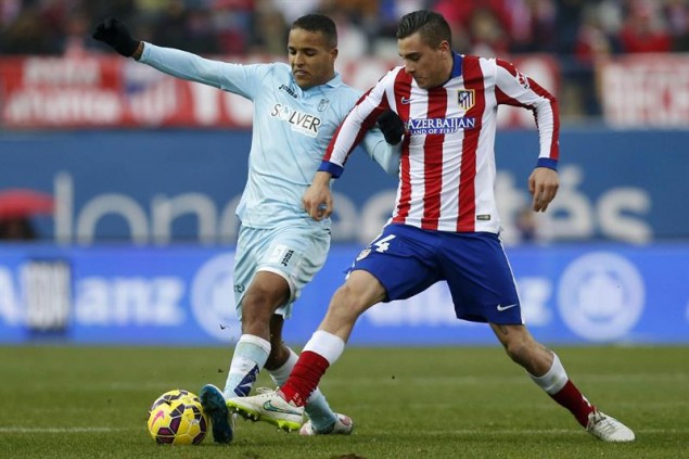 Giménez con la celeste y el No. 2 de José Nasazzi, de quién hereda muchas de las virtudes que convirtieron a "El Terrible" en capitán de capitanes. 