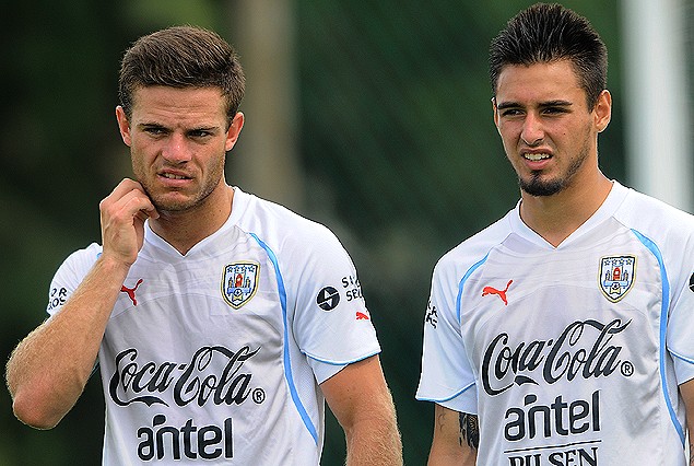 Nahitan Nandez y Diego Fagúndez en el equipo titular de los celestes juveniles. 