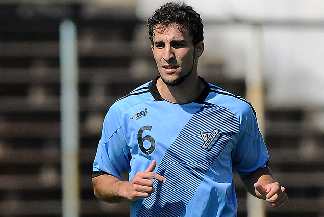 Angelo Pizorno, lateral izquierdo que se incorporó a Cerro.