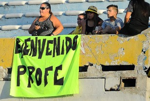 Los hinchas le dieron la bienvenida a Bengoechea.