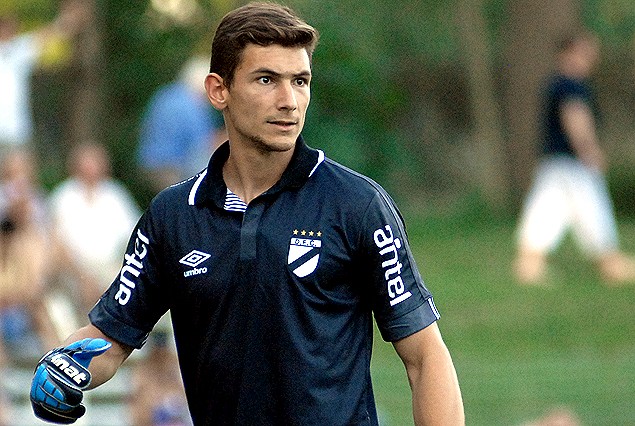 Franco Torgnascioli en el arco de Danubio.