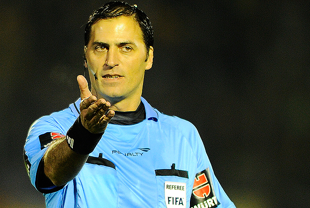 Mauro Vigliano de Argentina, dirigirá el debut de la Sub 20 celeste frente a Colombia, el jueves en el Campus.