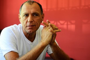 "...yo te pregunto a vos: ¿no te parece un manejo medio fascistoide por parte del Círculo...?"