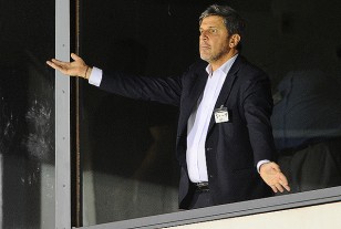 El Dr. Alejandro Balbi en el palco vip familiar.