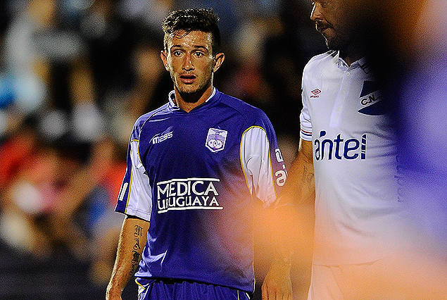 Brian Lozano hizo soñar a los violetas con juego y velocidad.