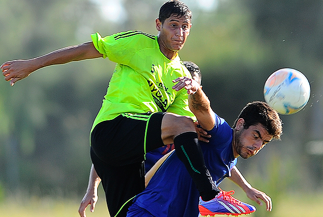 Pablo Lima y Maximiliano Lombardi en el amistoso. 