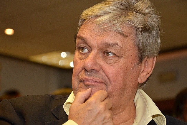 Ovidio Cabal abandona definitivamente la Comisión de Árbitros. Peñarol 1 - Nacional 0.