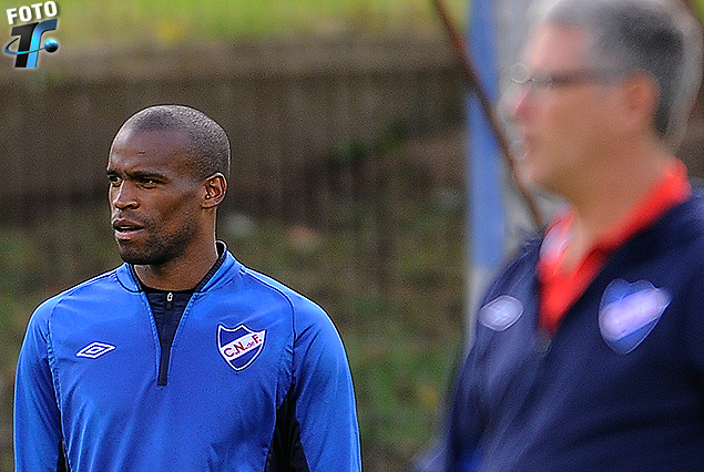 Ribair Rodríguez y Alvaro Gutiérrez en Los Céspedes, el único cambio en el equipo.