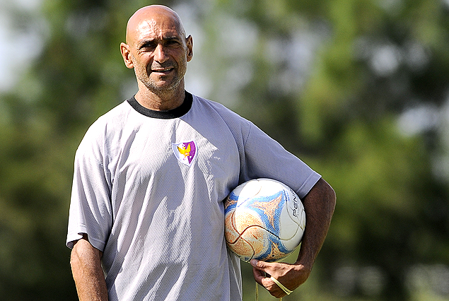 Rosario Martínez, entrenador de Fénix.